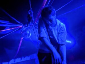 The Howl Review ()