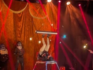 The Howl Review ()