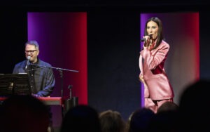 Laura Benanti Nobody Cares Review ()