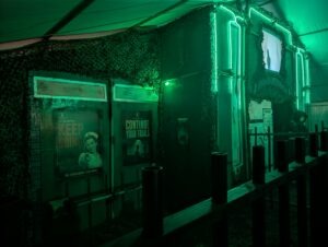 Dr Frights Halloween Nights ()