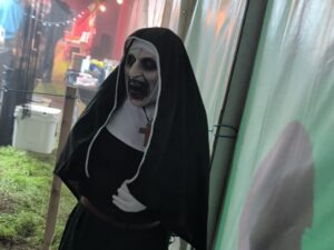 Dr Frights Halloween Nights ()