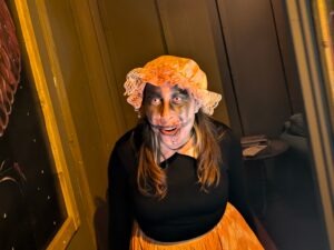 The Howl Review ()