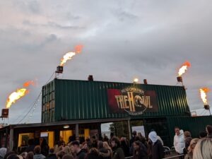 The Howl Review ()