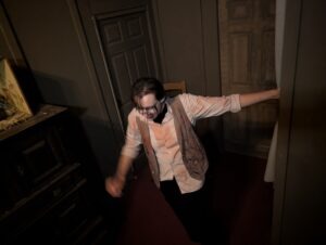 The Howl Review ()