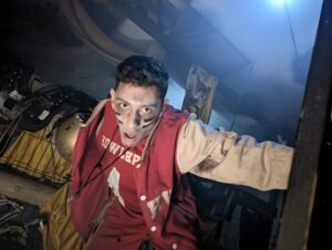 The Howl Review ()
