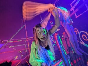The Howl Review ()