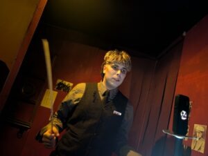The Howl Review ()